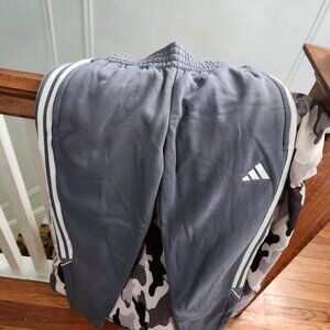 Adidas sweatpants